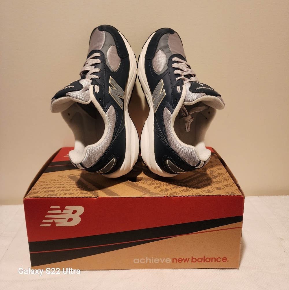 New Balance 498 - Picture 7 of 9